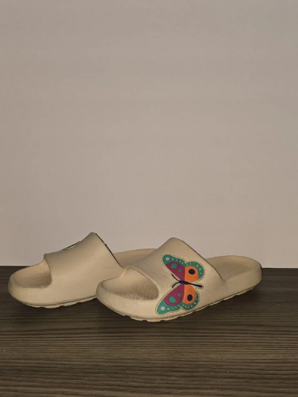 wonder nation Cream Slide Sandals with Multicolor Heart Accent #128